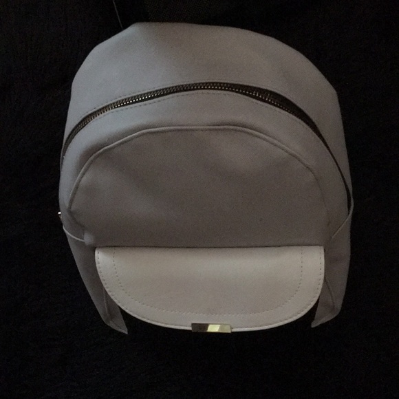 Backpack - Picture 2 of 3